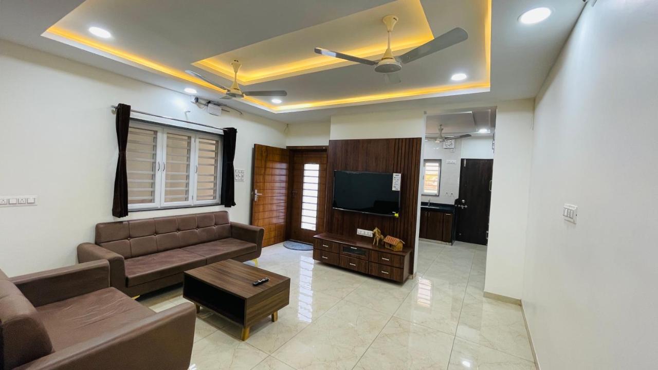 Luxurious 3 Bhk Villa In Bhuj - Shivani Homestay 外观 照片