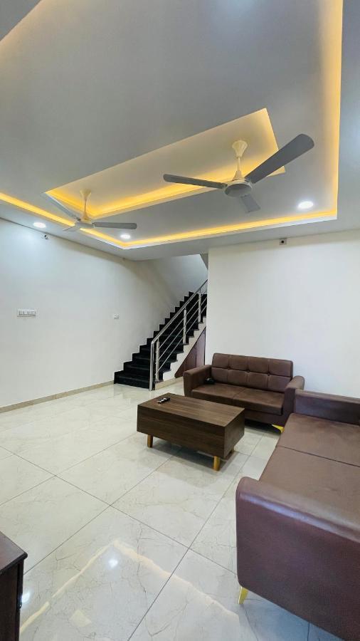 Luxurious 3 Bhk Villa In Bhuj - Shivani Homestay 外观 照片