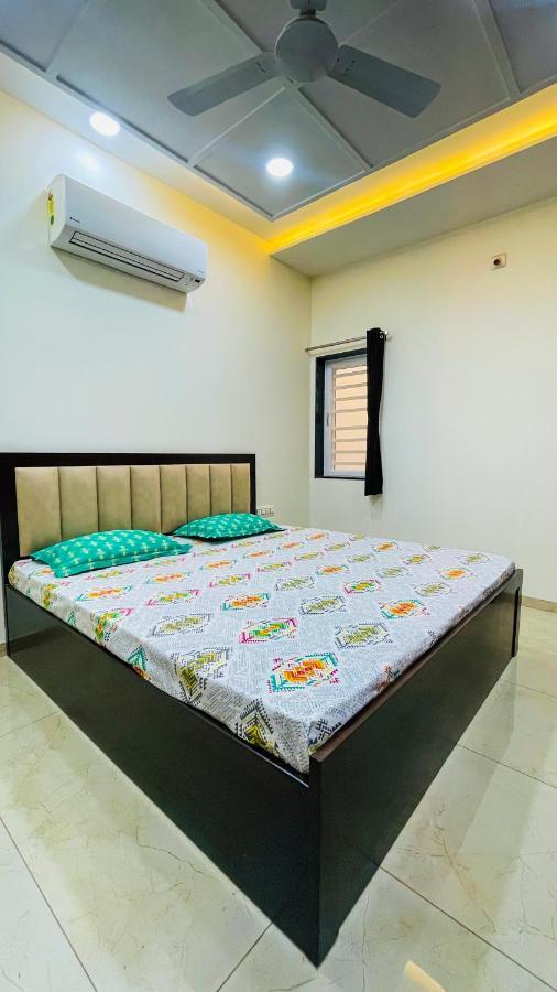 Luxurious 3 Bhk Villa In Bhuj - Shivani Homestay 外观 照片